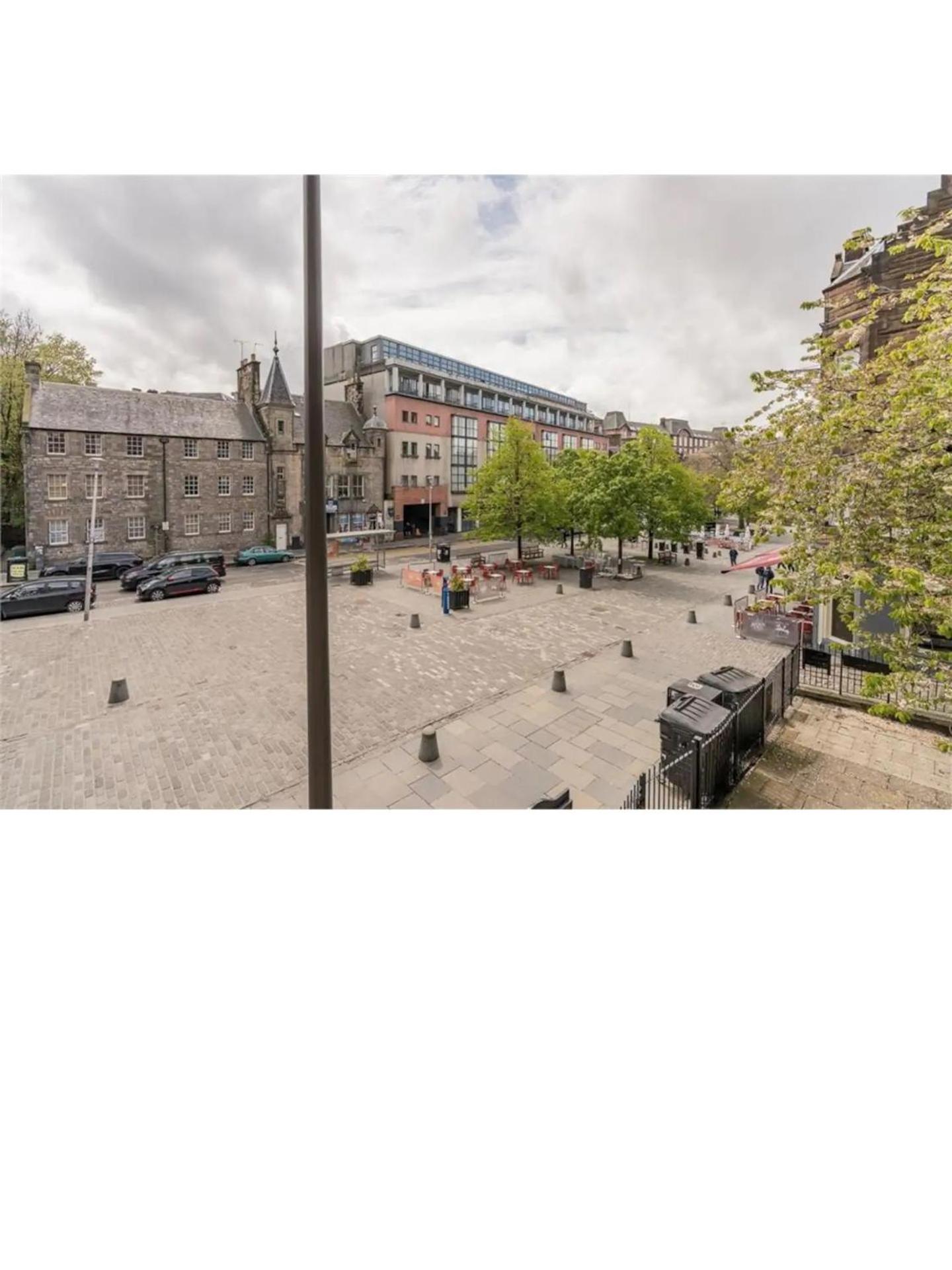 3 Bedrooms Flat In Central Edinburgh Old Town Sleeps 6 ภายนอก รูปภาพ