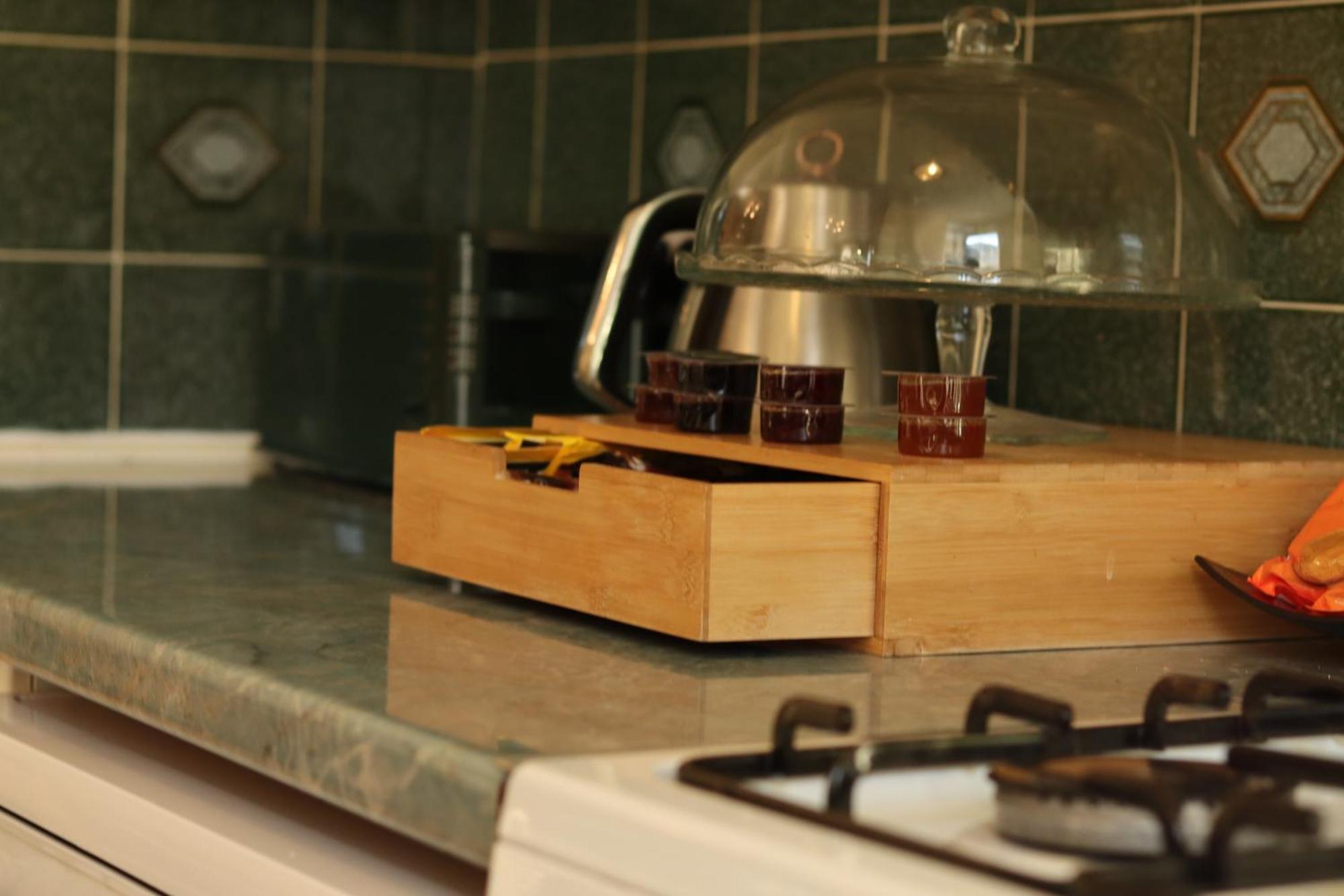 3 Bedrooms Flat In Central Edinburgh Old Town Sleeps 6 ภายนอก รูปภาพ